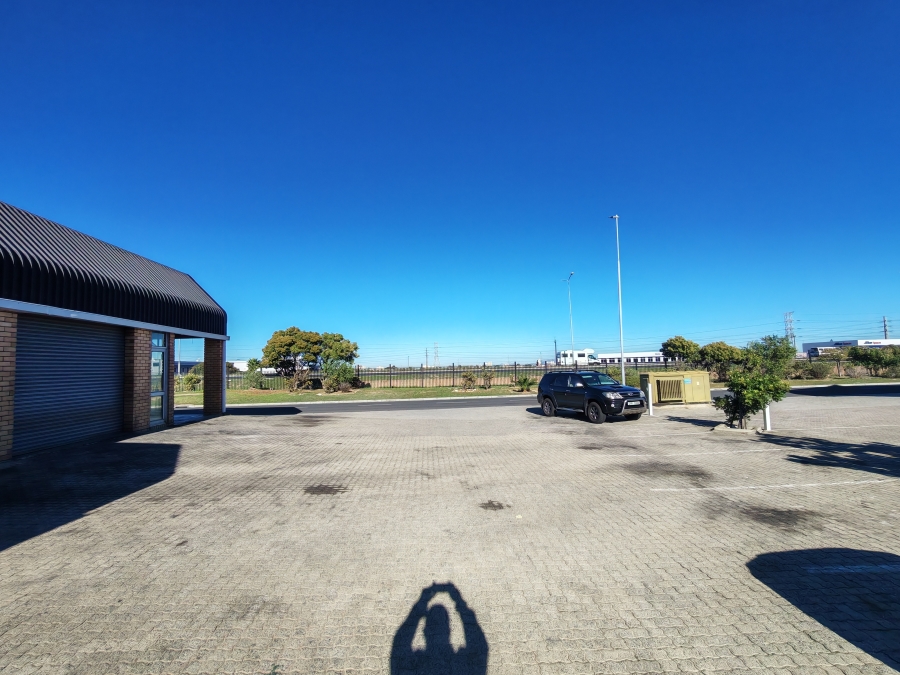 To Let Commercial Property for Rent in Somerset West Business Park Western Cape